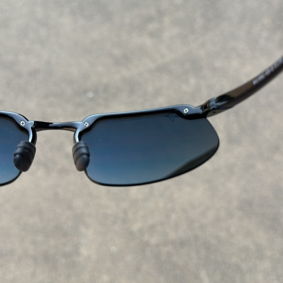 Maui Jim Kanaha 409-02 Black Sunglasses - Picture 11 of 13